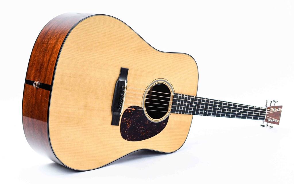 Martin D18 Authentic 1939 2023 | The Fellowship of Acoustics